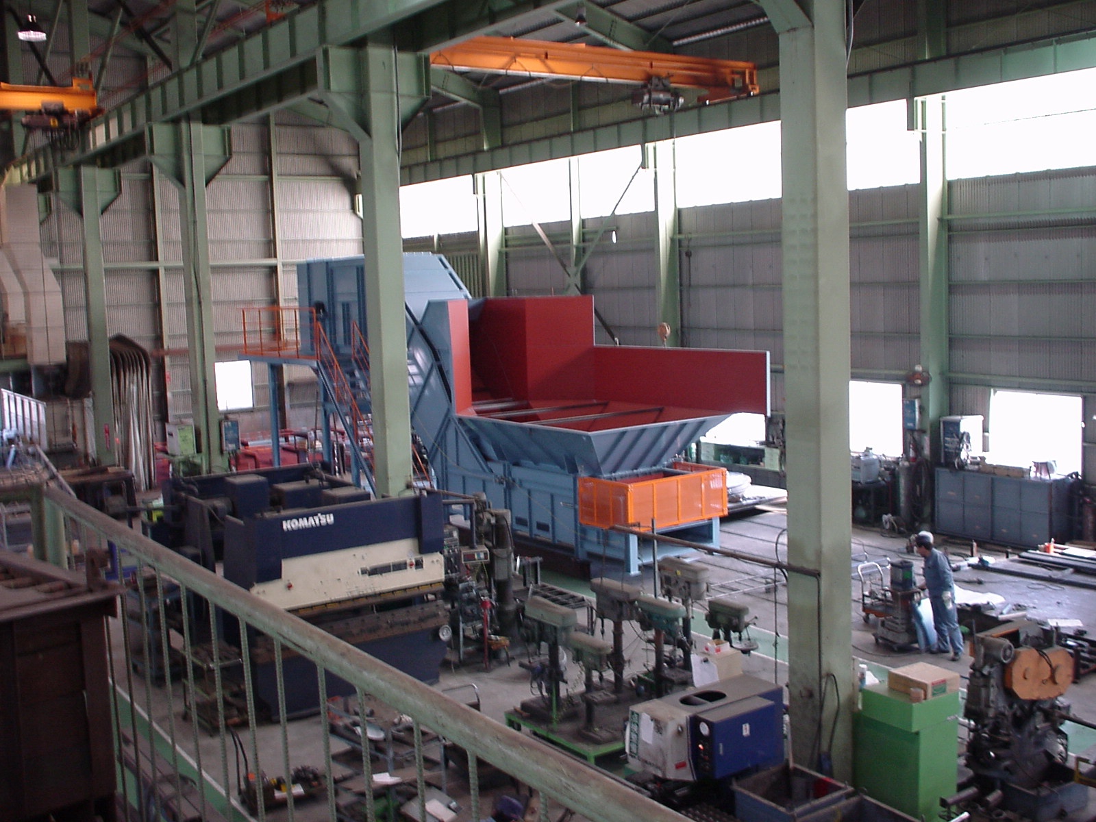 ゴミ処理用コンベヤ　ゴミ焼却